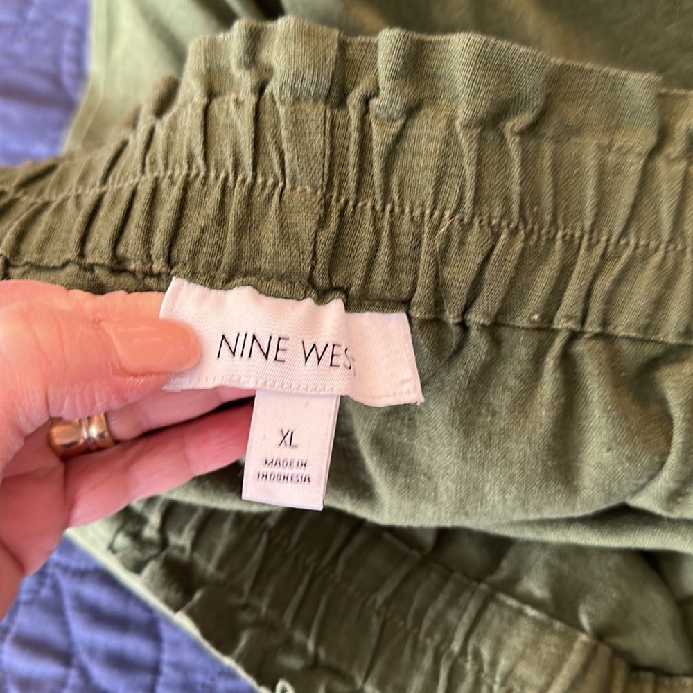 Linen Paperbag Waste Slacks - Picture 2 of 8
